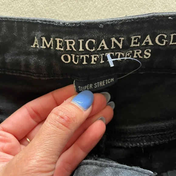 AEO American Eagle black jean shorts (4) - Picture 2 of 4